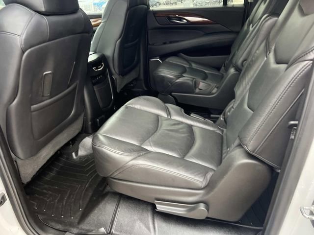 Used 2018 Cadillac Escalade ESV Premium Luxury image 14