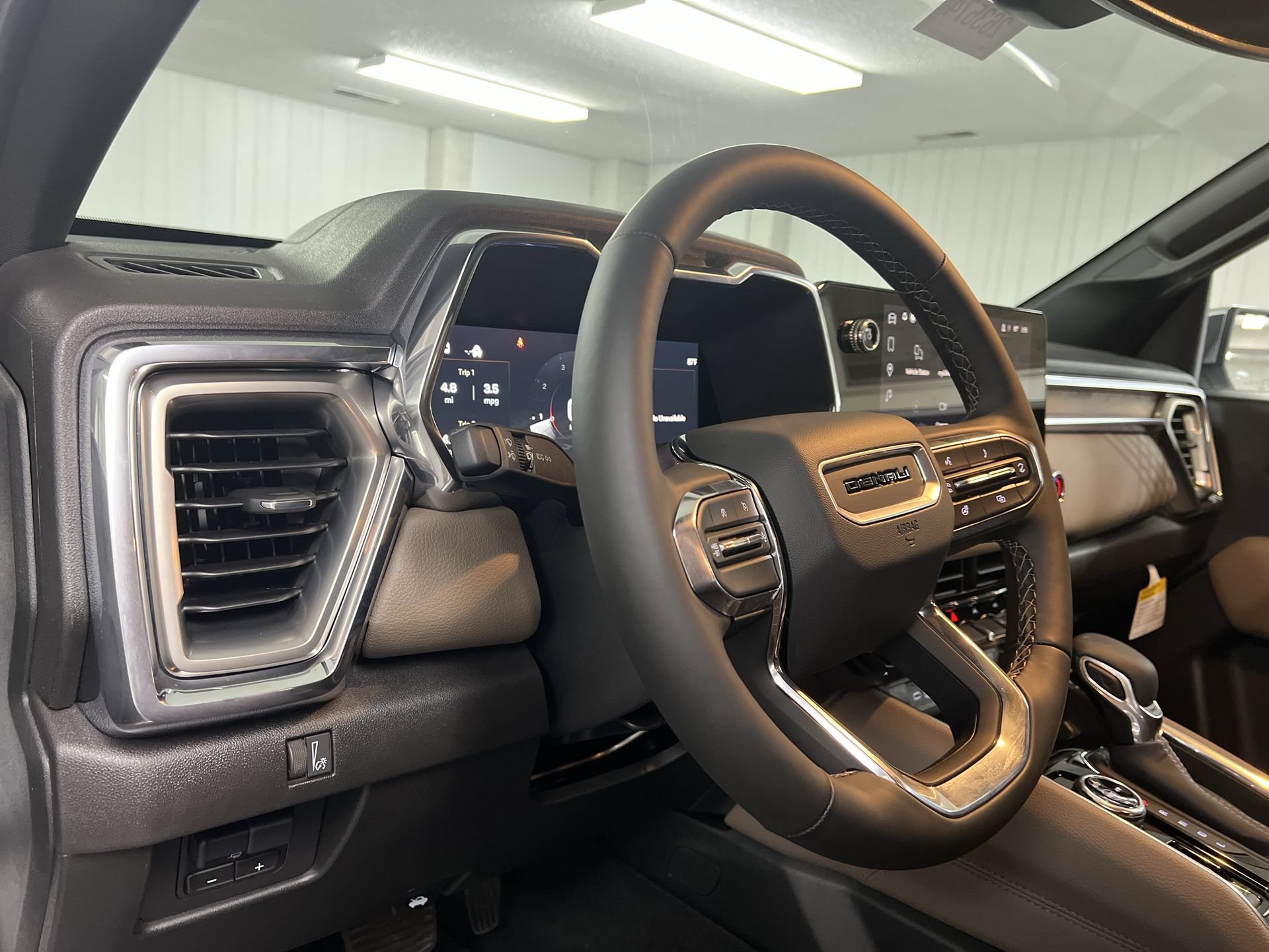 New 2026 GMC Canyon Denali AWD/4WD image 46