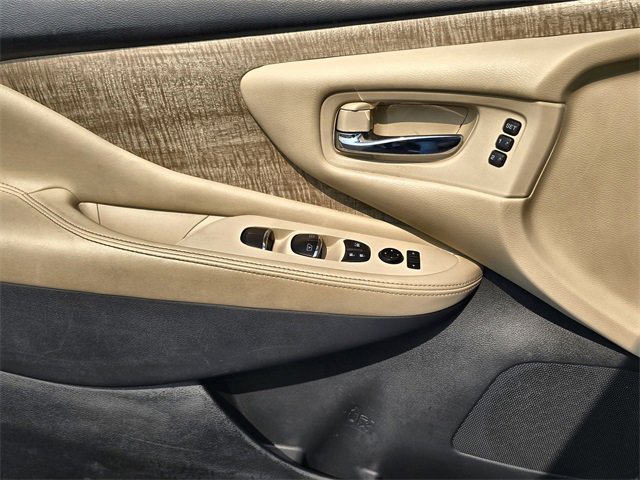 Used 2023 Nissan Murano SL w/ SL Moonroof Package image 19
