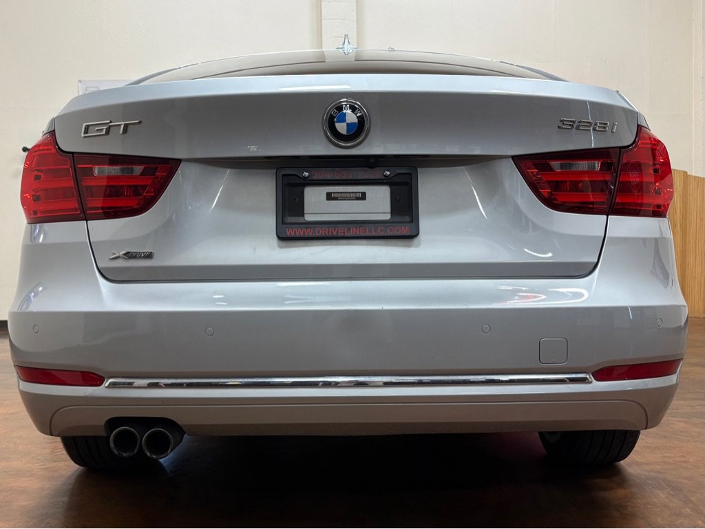 Used 2016 BMW 328i Gran Turismo xDrive AWD/4WD image 6