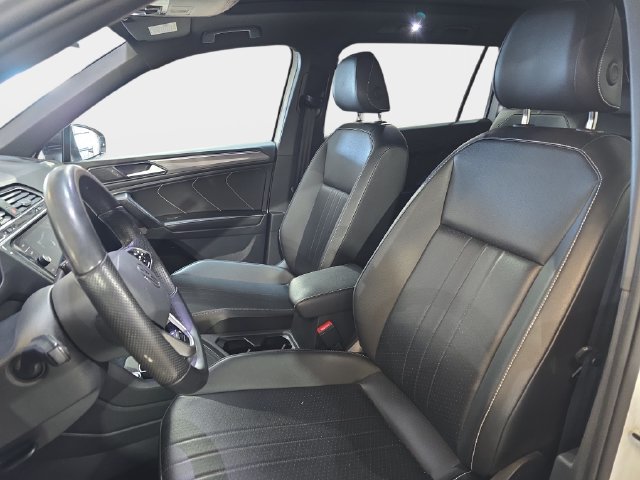 Used 2024 Volkswagen Tiguan SE R-Line FWD image 12