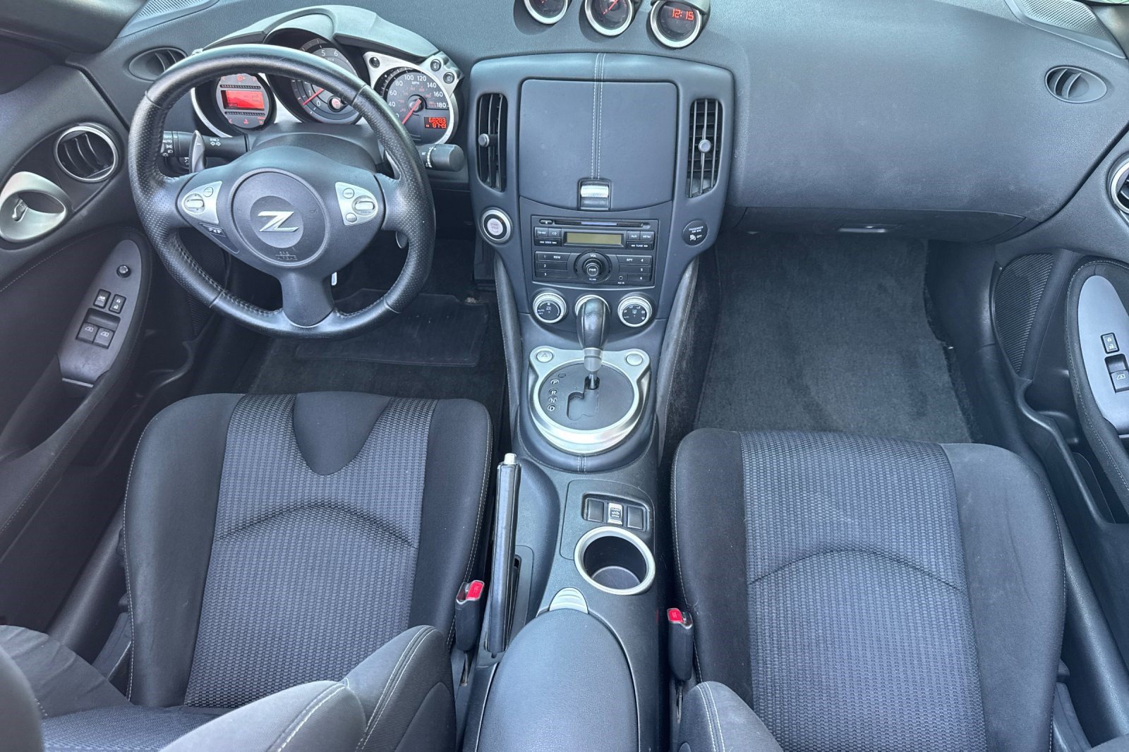 Used 2014 Nissan 370Z Roadster RWD image 16