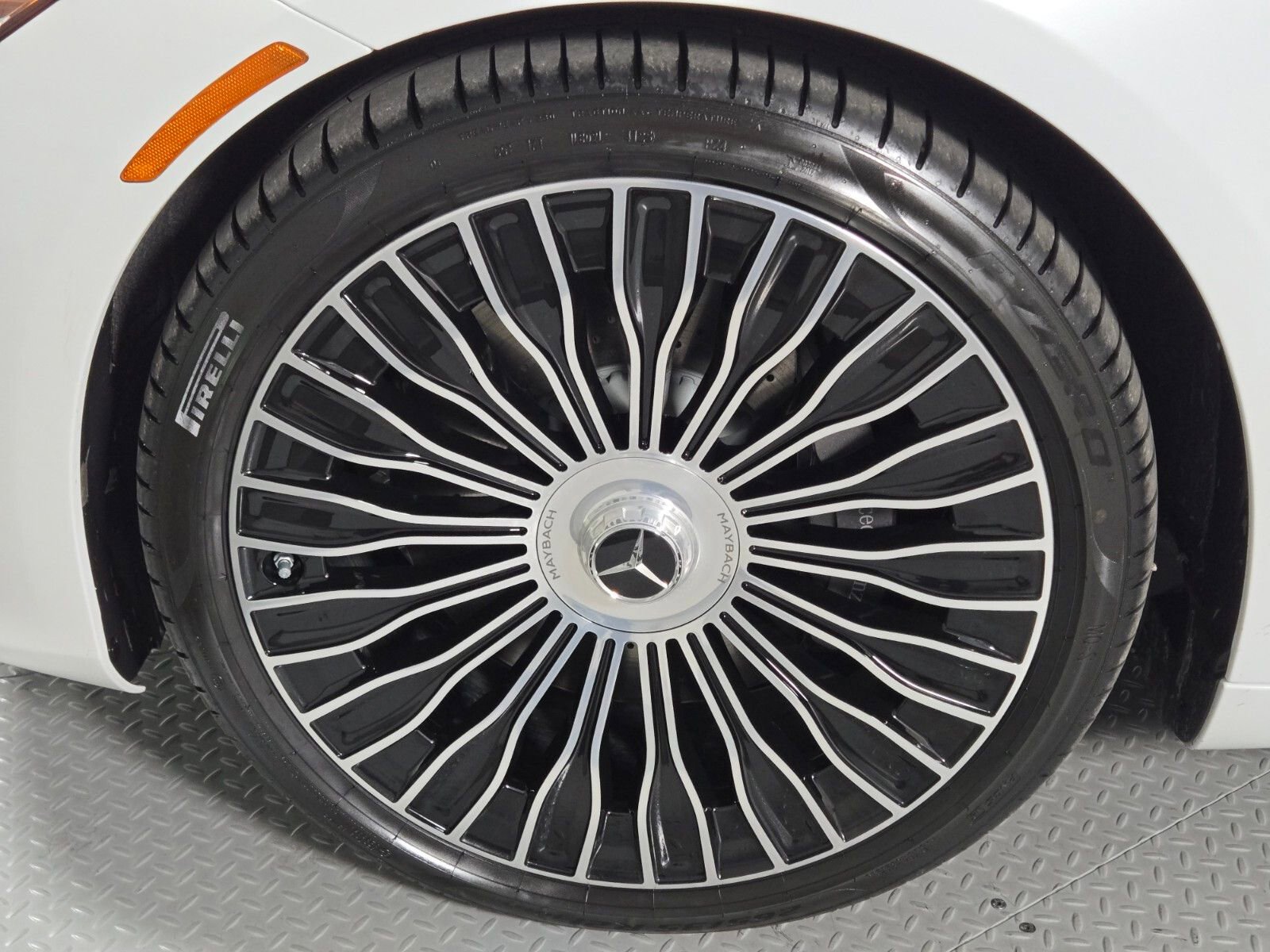 Used 2026 Mercedes-Benz Maybach S 680 4MATIC image 9