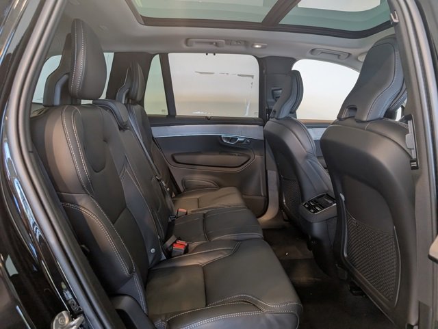 New 2026 Volvo XC90 B6 Ultra image 28