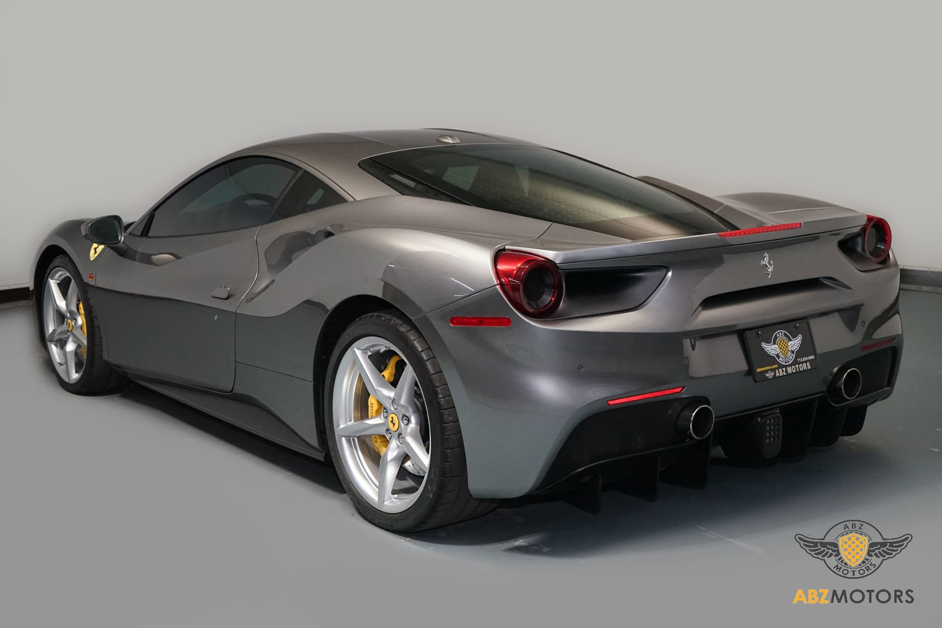 Used 2016 Ferrari 488 GTB image 7