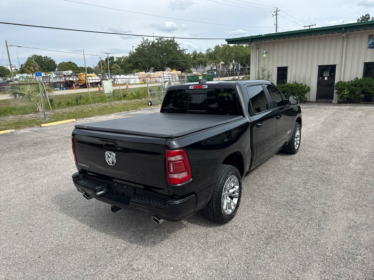 Used 2023 RAM 1500 Laramie RWD image 5