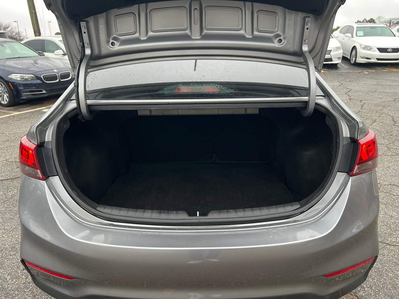 Used 2022 Hyundai Accent SEL image 36