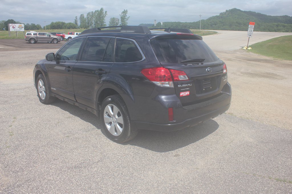 Used 2011 Subaru Outback 2.5i Limited AWD/4WD image 7