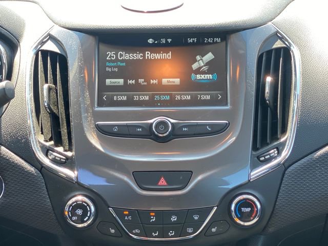 Used 2018 Chevrolet Cruze LT w/ Convenience Package FWD image 25