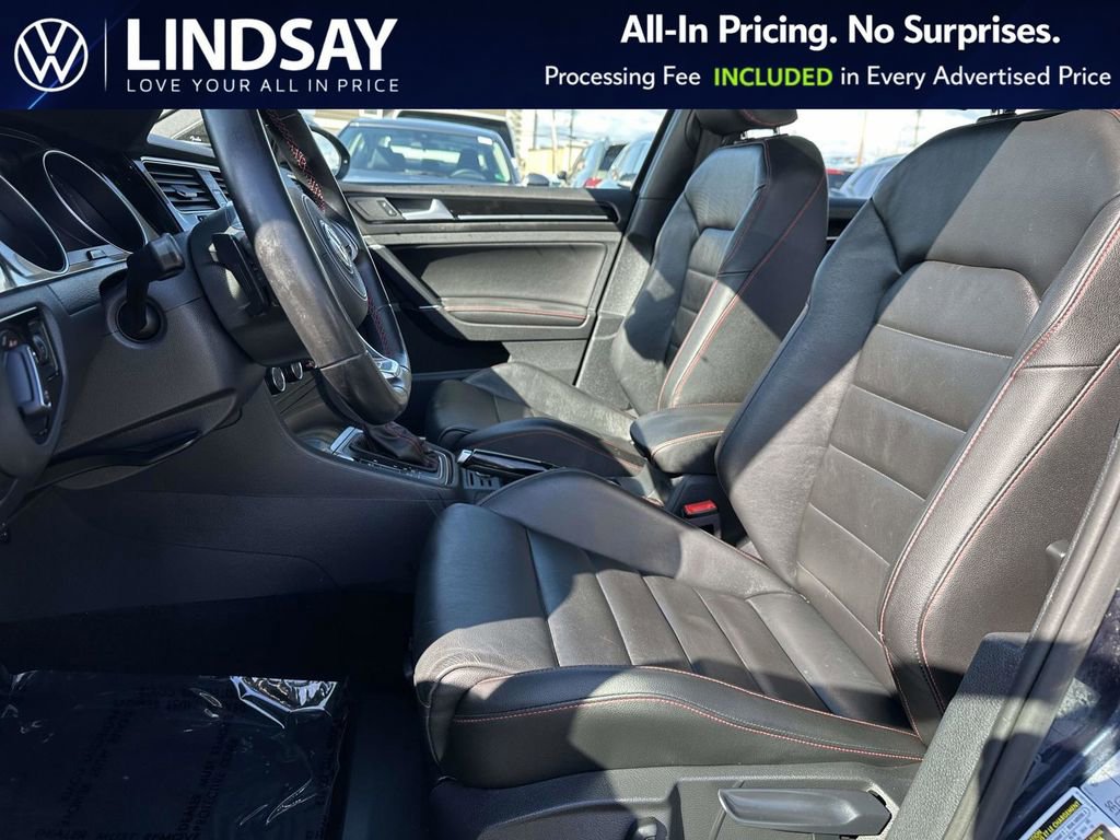 Used 2017 Volkswagen GTI SE image 11