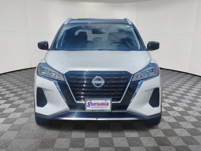 Used 2023 Nissan Kicks SV w/ Interior Electronics Package FWD image 2