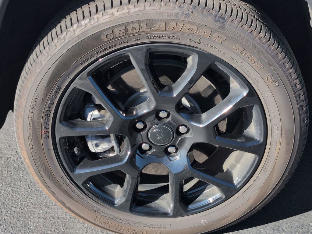 New 2026 Jeep Compass Latitude image 9
