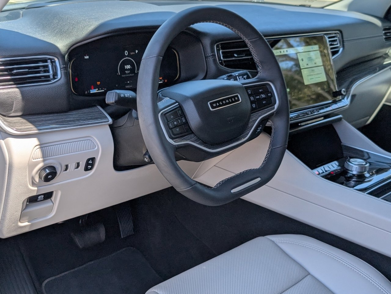 Used 2022 Jeep Wagoneer Series III image 15