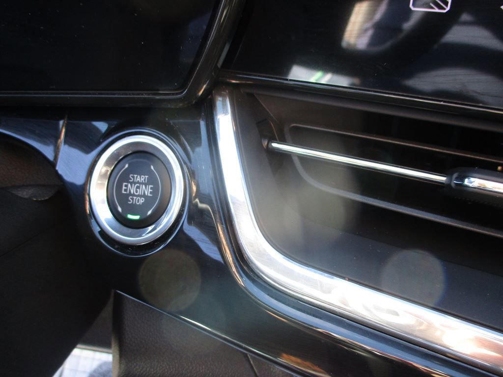 Used 2025 Chevrolet Trax RS w/ Driver Confidence Package image 12