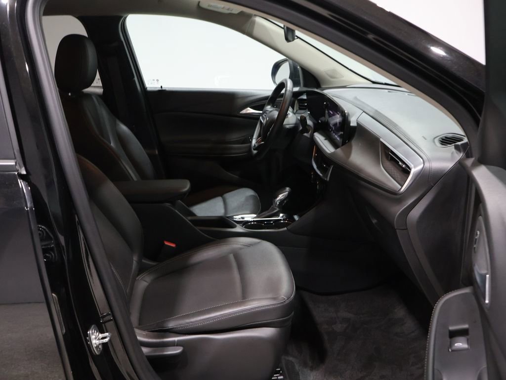 Used 2024 Buick Encore GX Sport Touring image 22