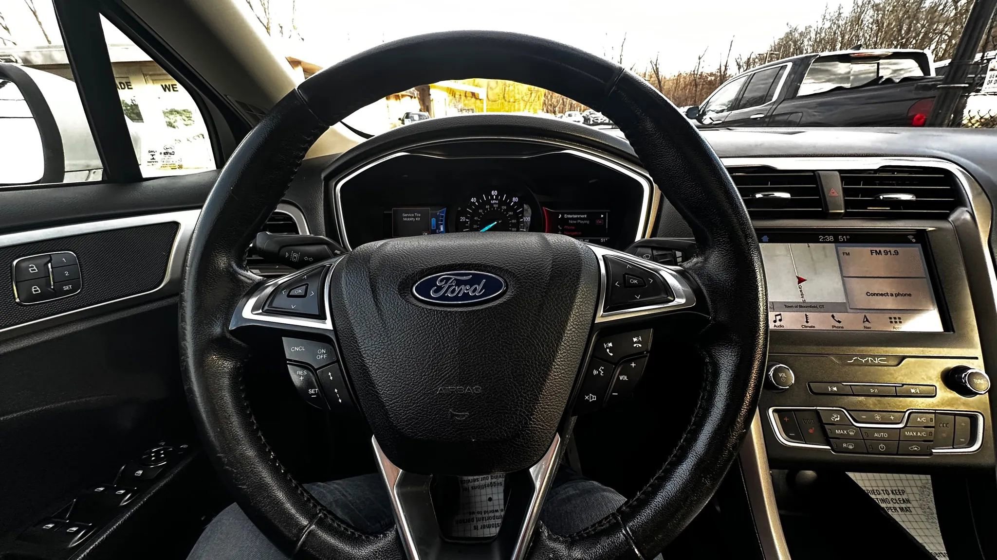 Used 2019 Ford Fusion SEL image 11