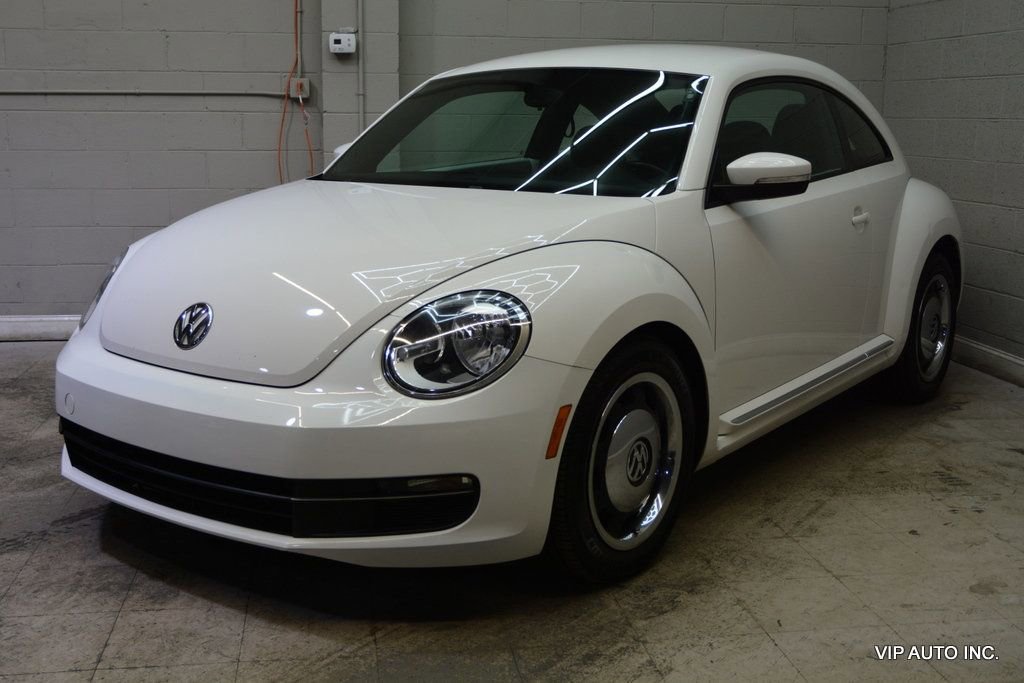 Used 2012 Volkswagen Beetle 2.5 image 2