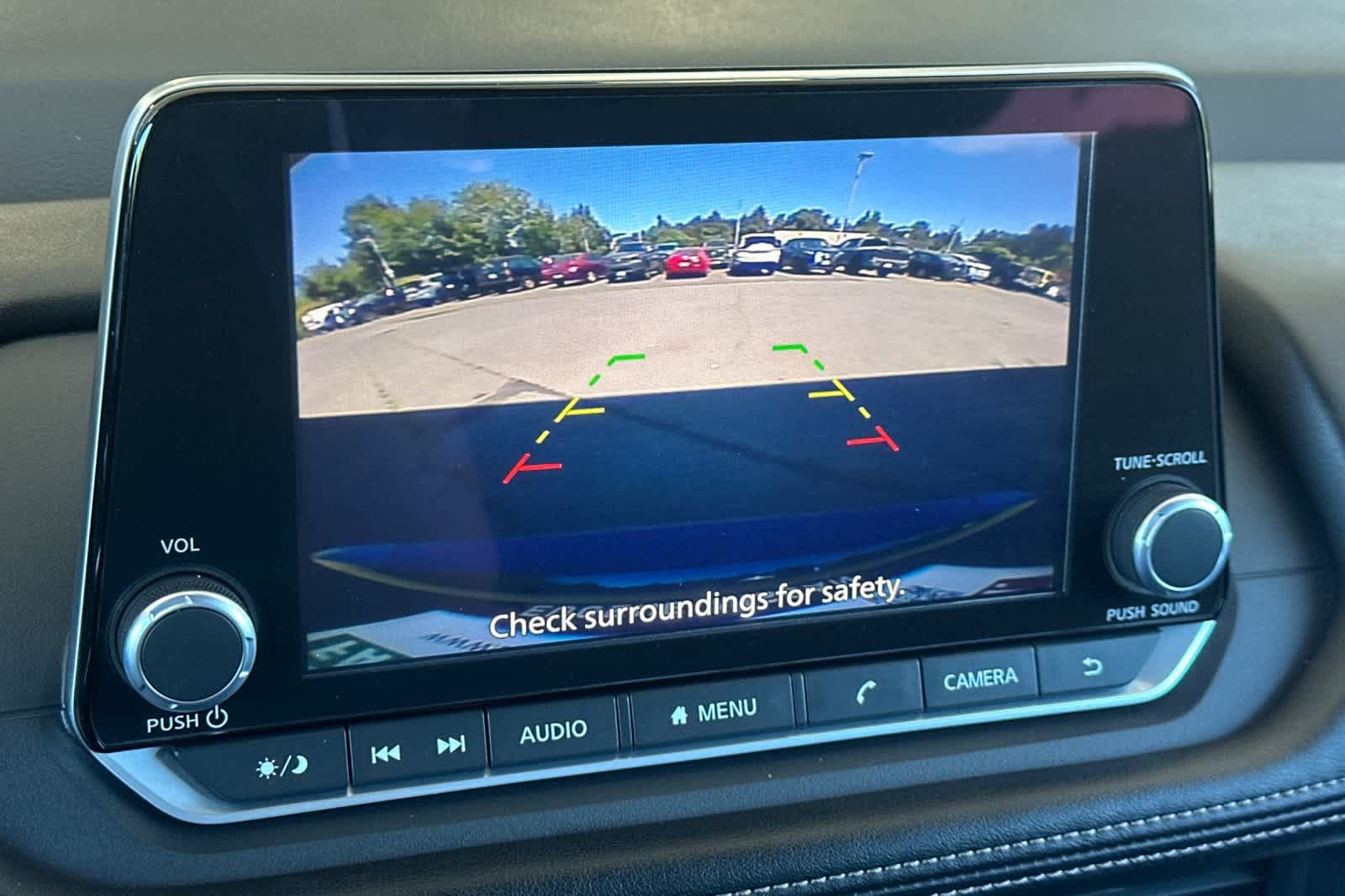 Used 2024 Nissan Rogue SV AWD/4WD image 19
