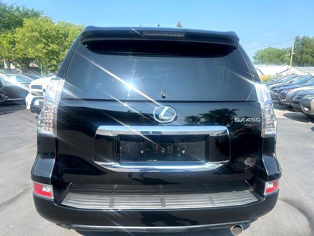 Used 2016 Lexus GX 460 image 3