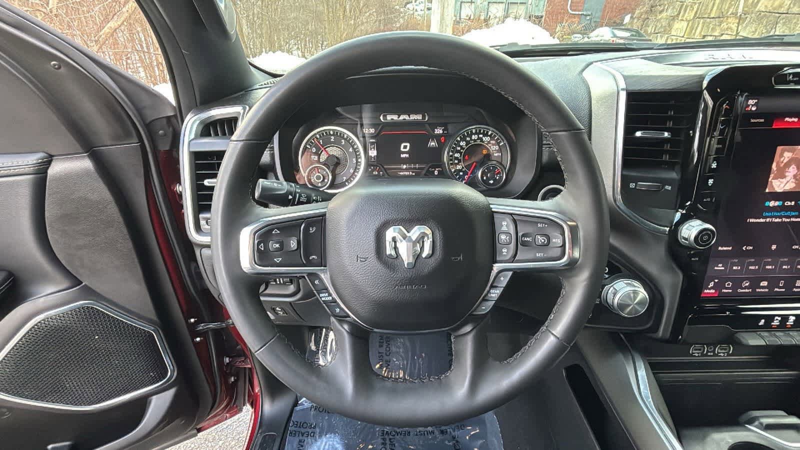 Used 2025 RAM 1500 Laramie image 15