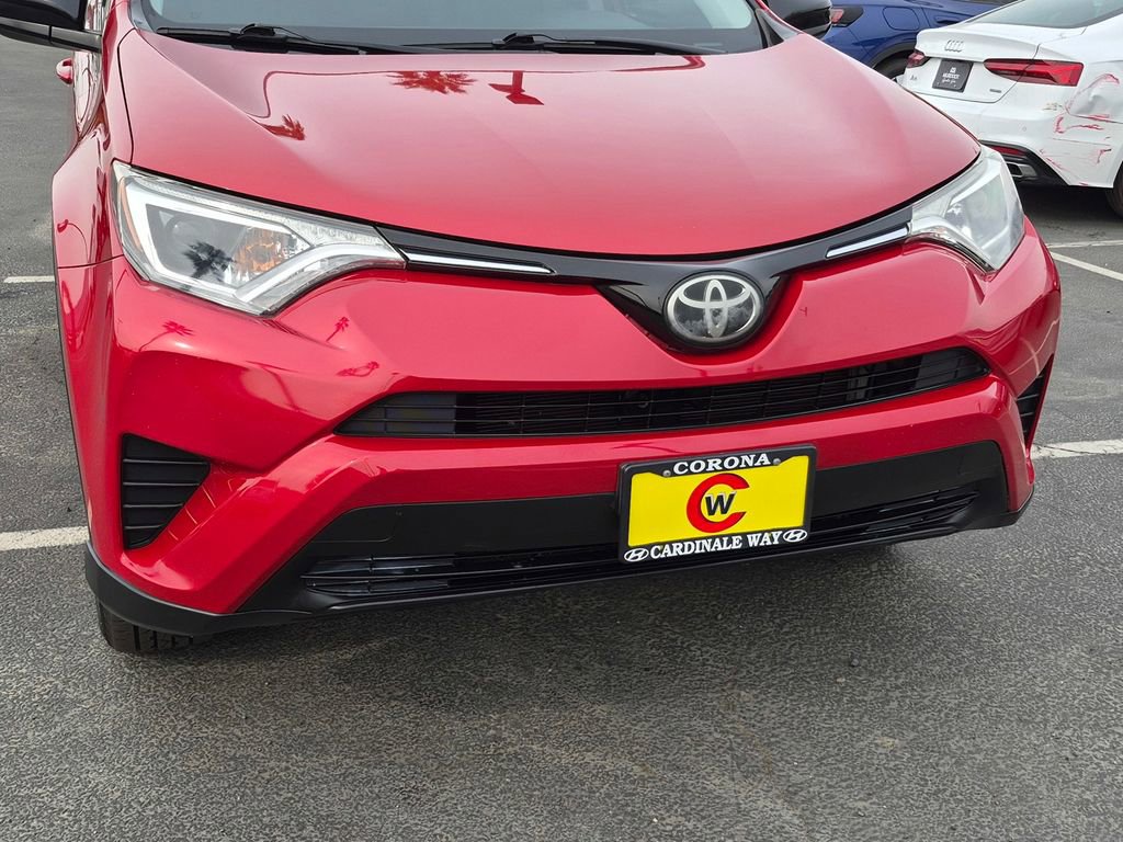 Used 2017 Toyota RAV4 LE w/ Carpet Mat Package image 9