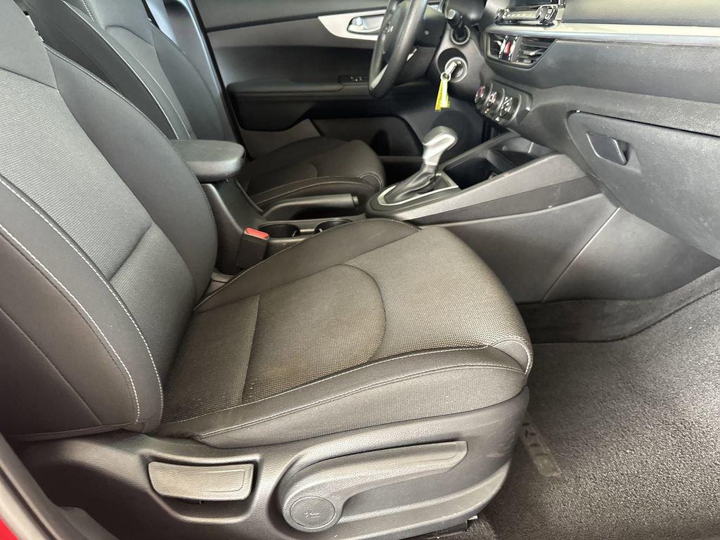 Used 2023 Kia Forte LXS w/ LXS Technology Package image 35