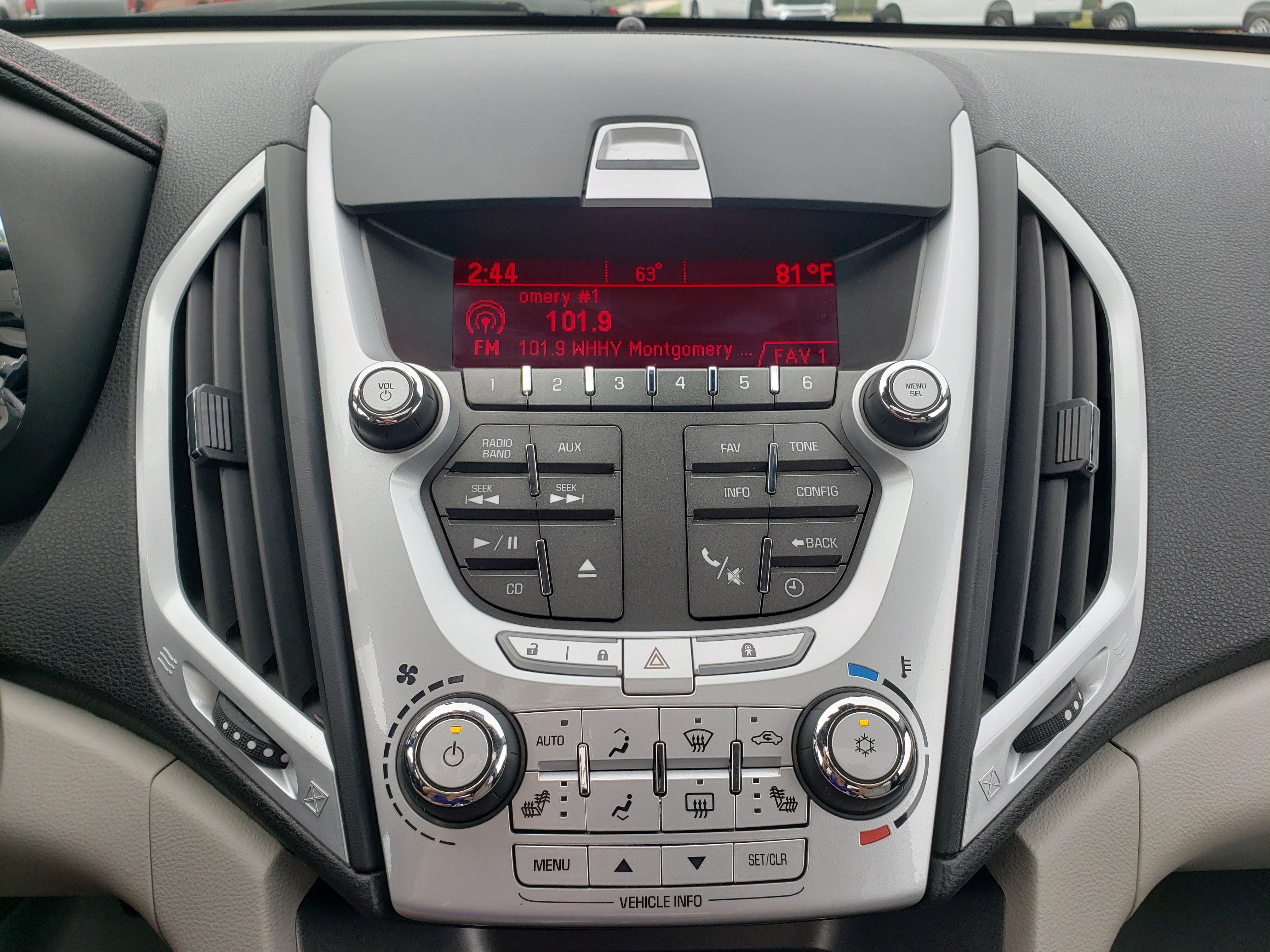Used 2011 GMC Terrain SLT FWD image 19