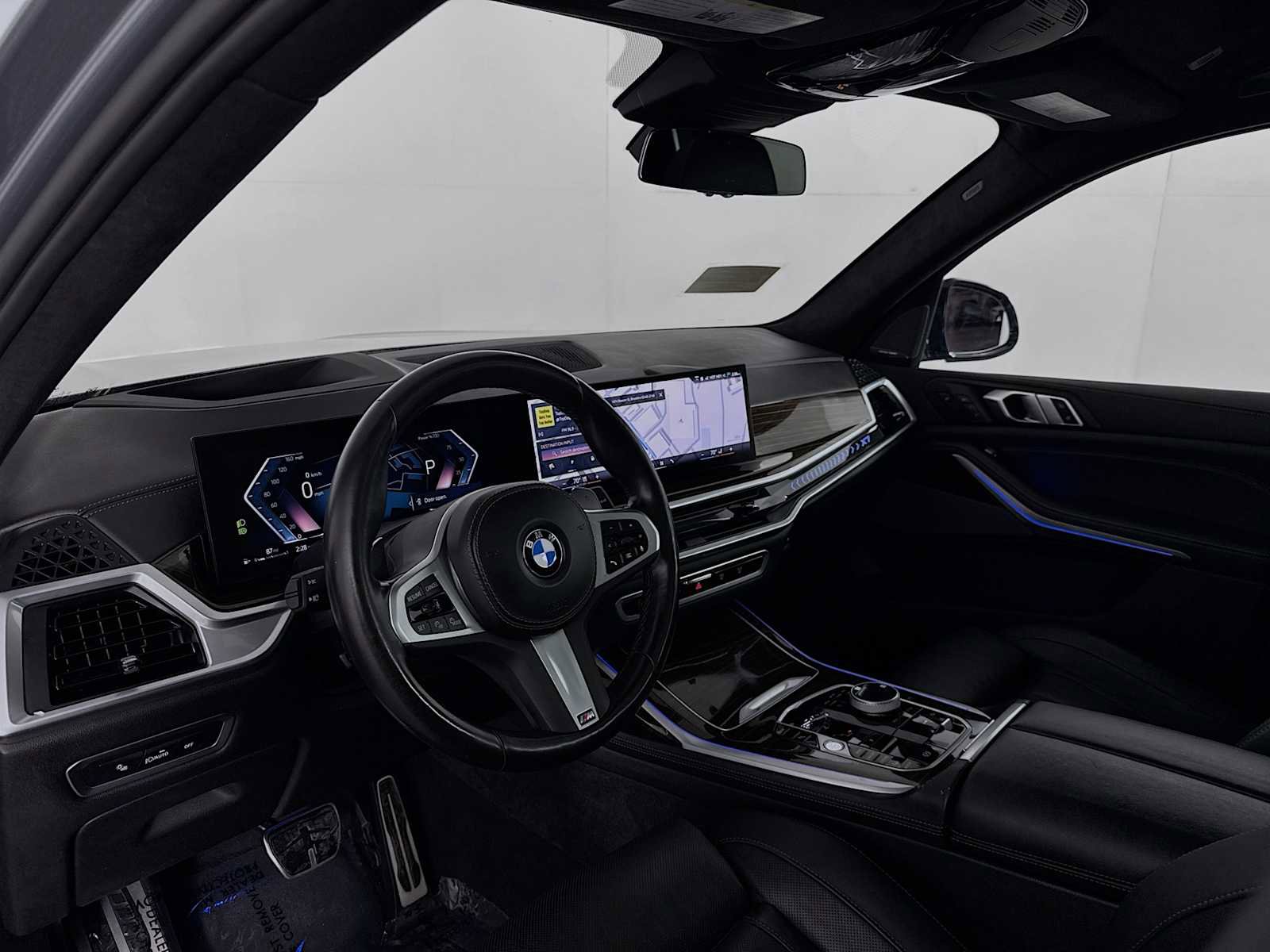 Used 2024 BMW X7 xDrive40i w/ Executive Package image 9
