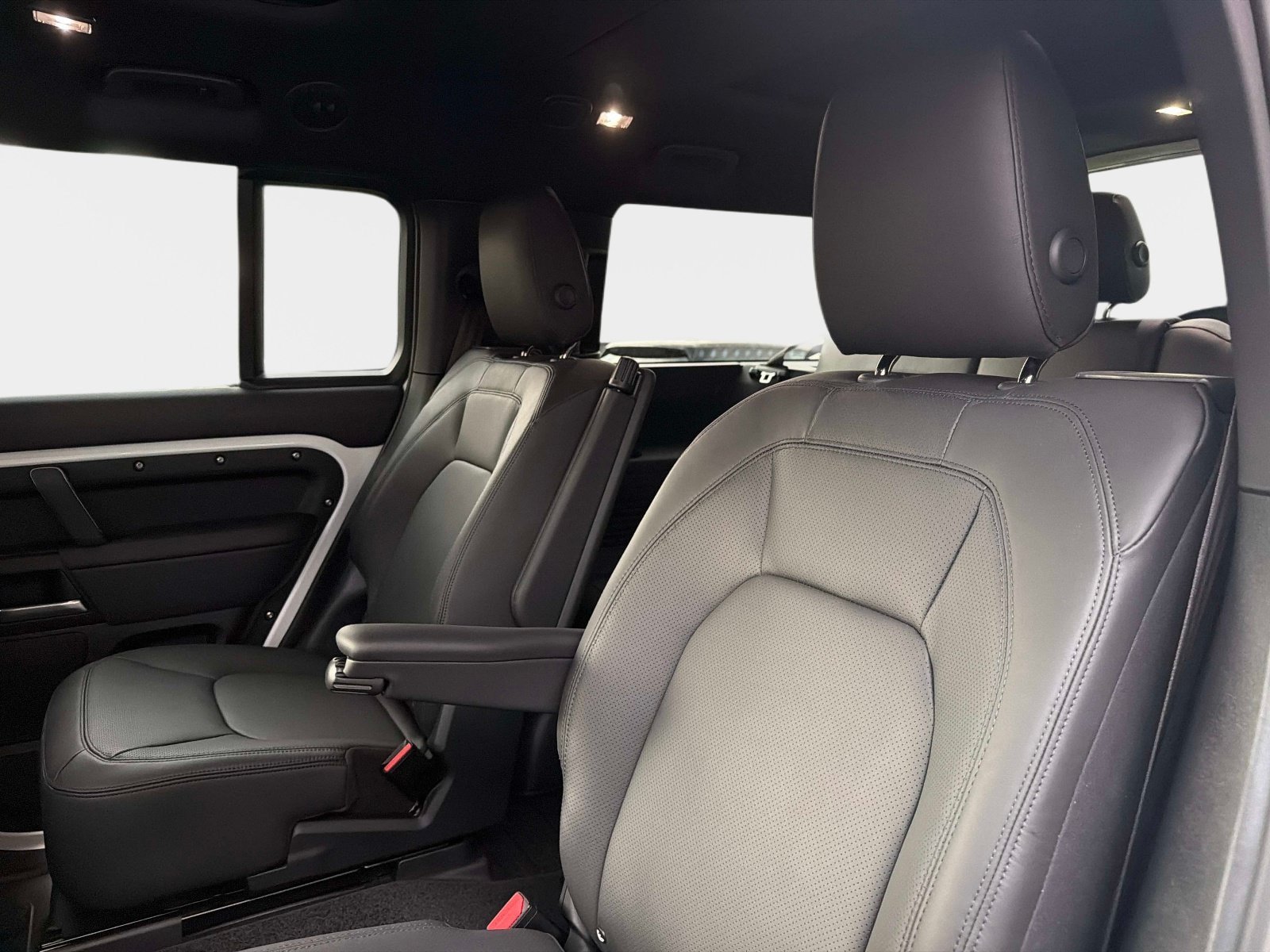 New 2026 Land Rover Defender 130 S AWD/4WD image 15