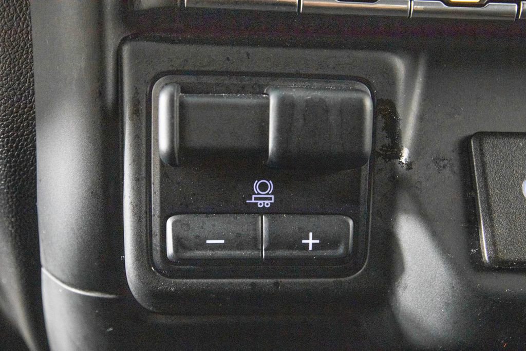 Used 2024 Chevrolet Silverado 1500 Custom image 23