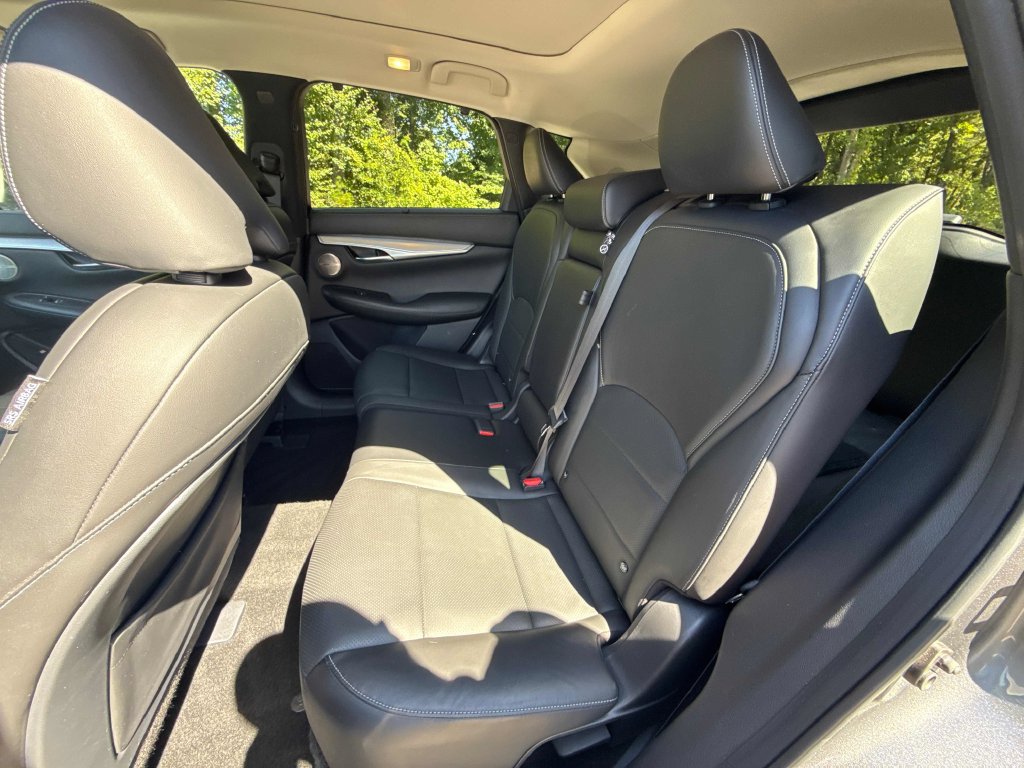 Used 2020 INFINITI QX50 Sensory w/ Climate Package FWD image 12