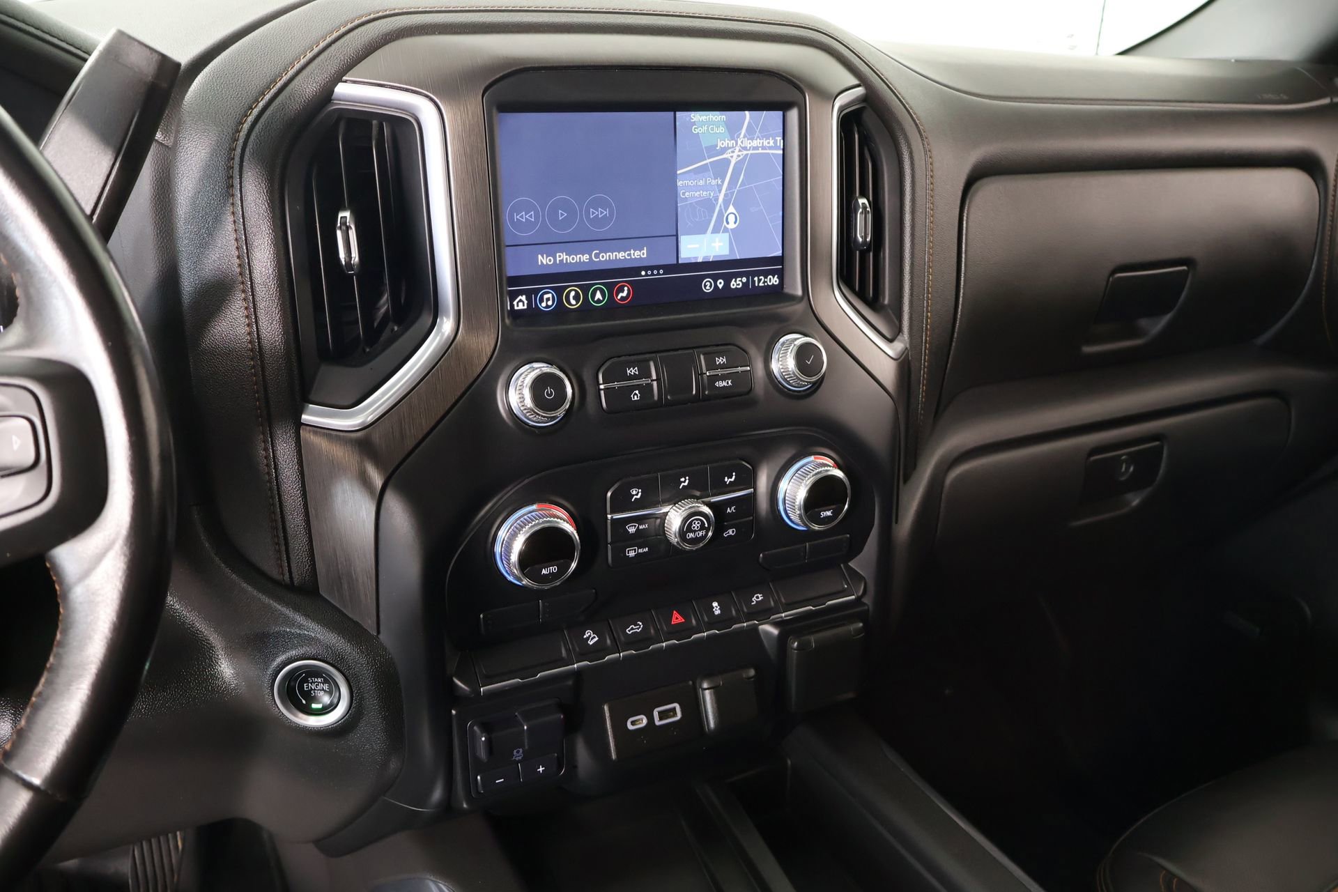 Used 2022 GMC Sierra 1500 AT4 w/ AT4 Preferred Package AWD/4WD image 5