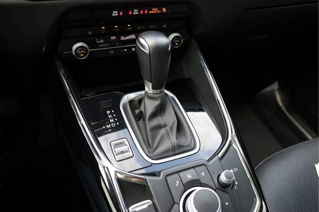 Used 2023 MAZDA CX-9 Touring image 25