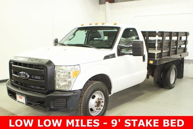 Used 2016 Ford F350 XL image 2