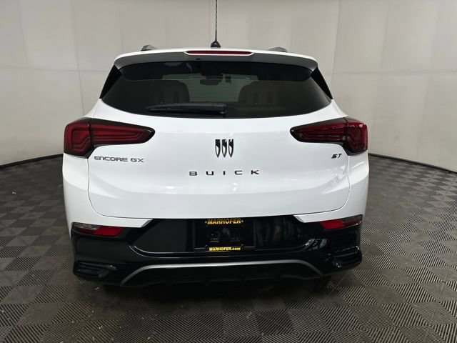 Used 2024 Buick Encore GX Sport Touring image 4