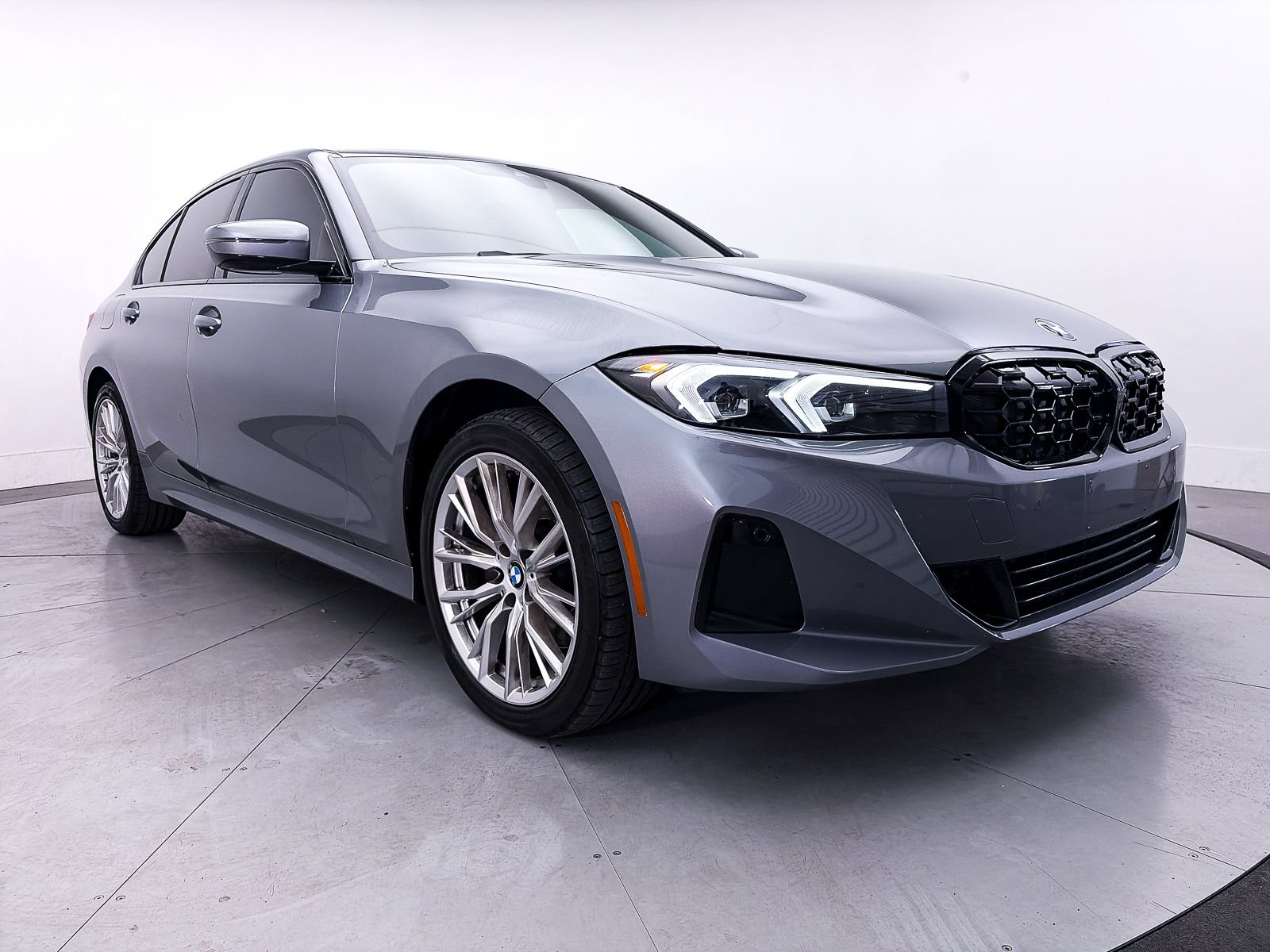 Used 2023 BMW 330i xDrive Sedan w/ Driving Assistance Package AWD/4WD image 10