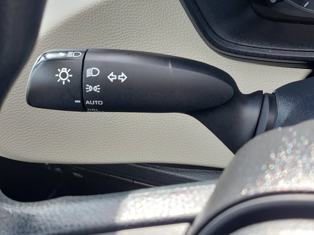 Used 2024 Toyota Corolla LE FWD image 11