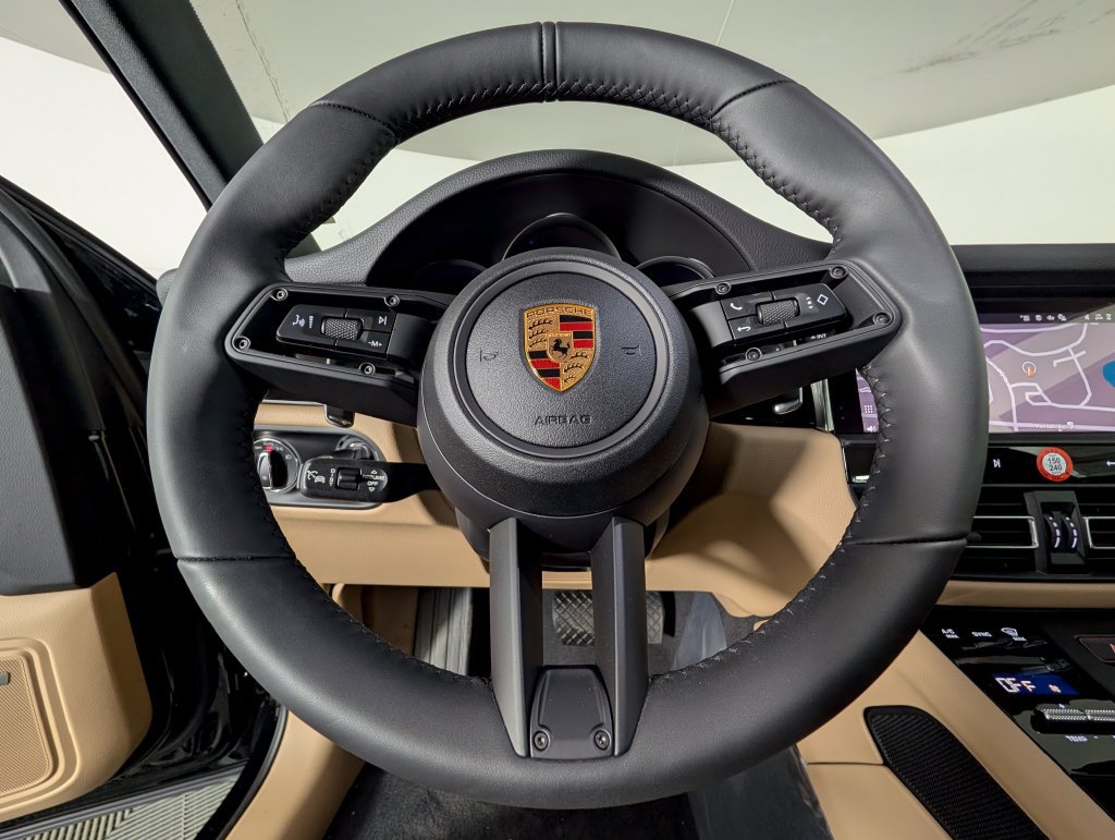 New 2026 Porsche Macan AWD/4WD image 34
