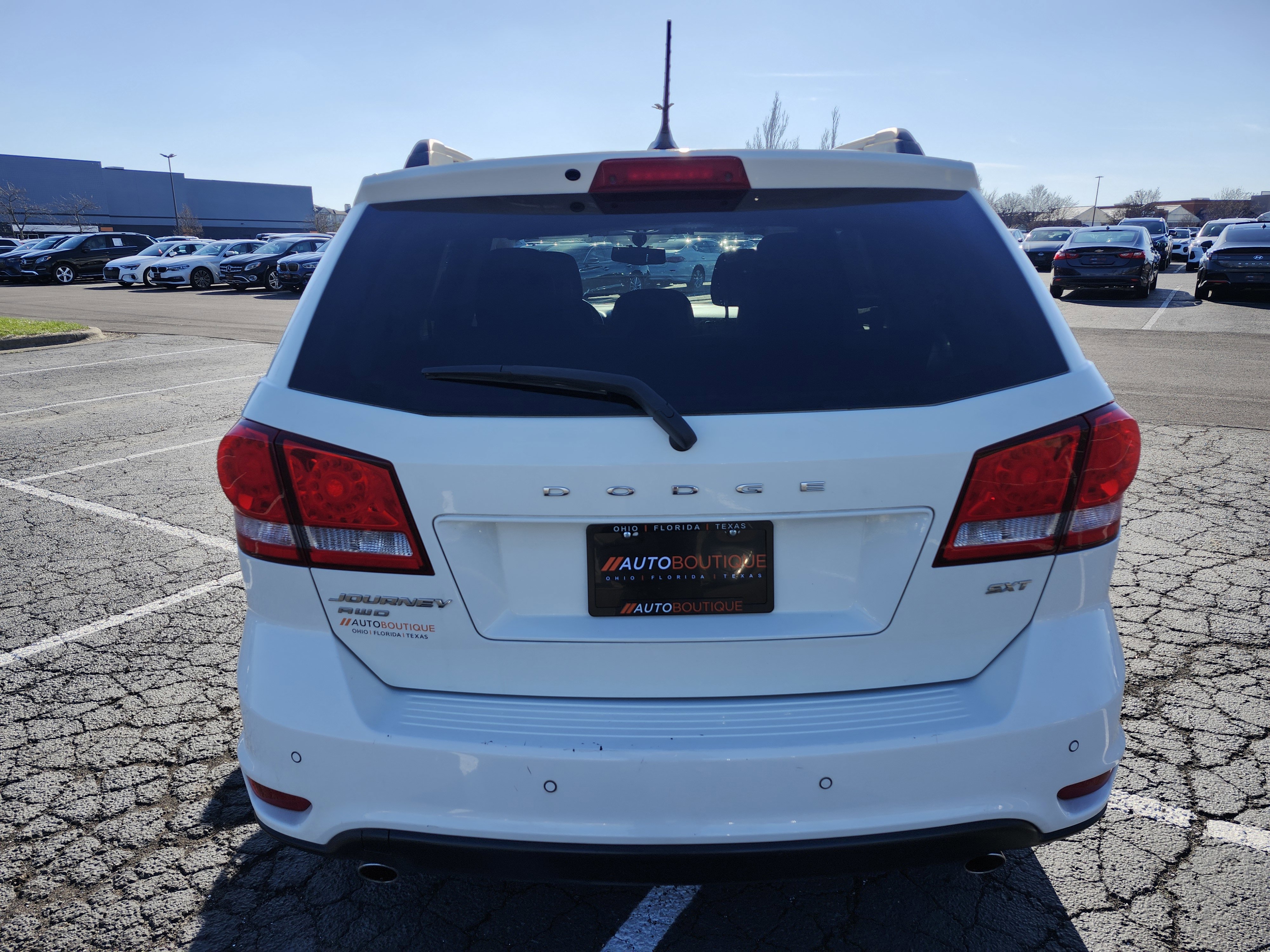 Used 2017 Dodge Journey SXT w/ Comfort/Convenience Group image 14