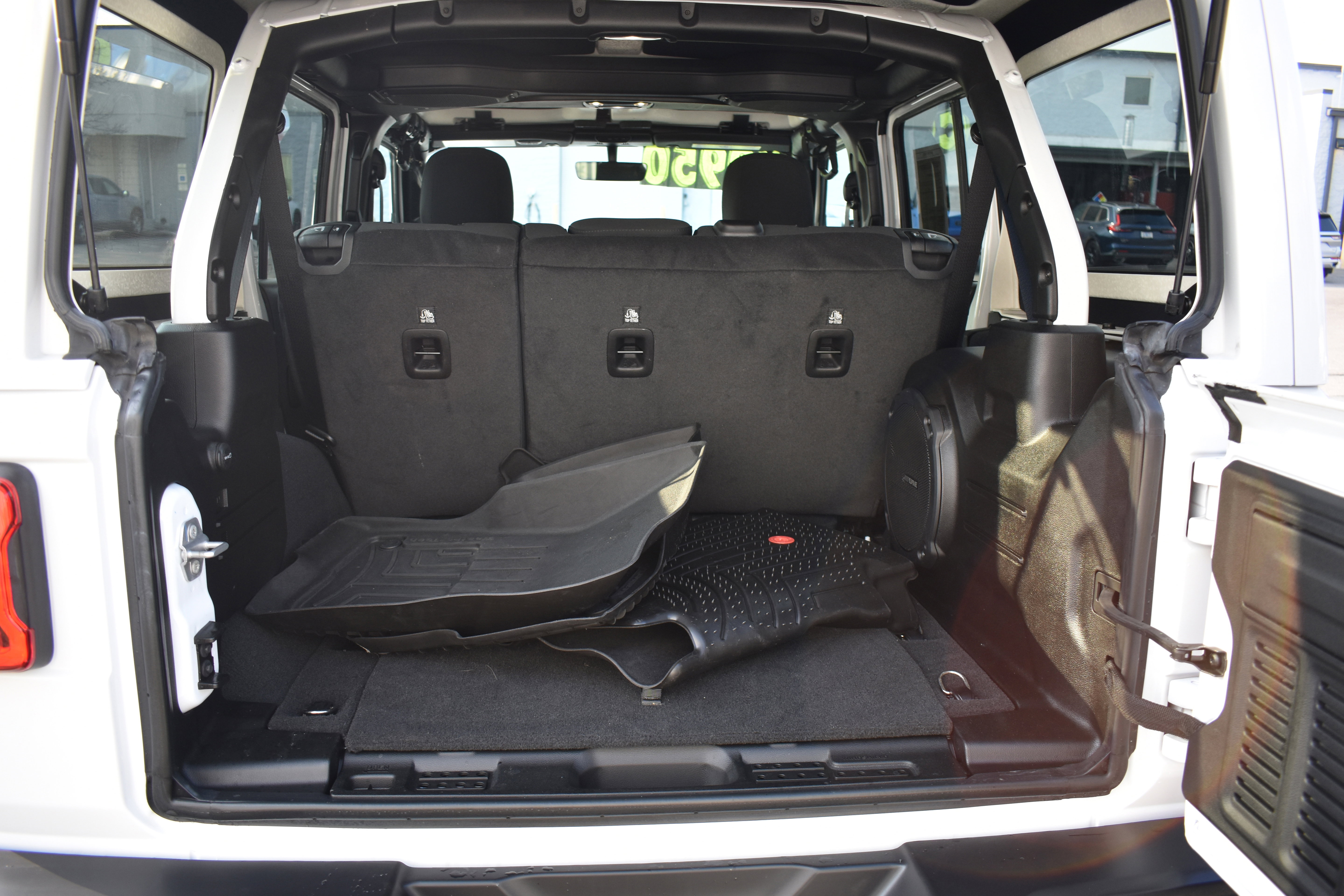 Used 2022 Jeep Wrangler Unlimited Rubicon w/ LED Lighting Group image 35