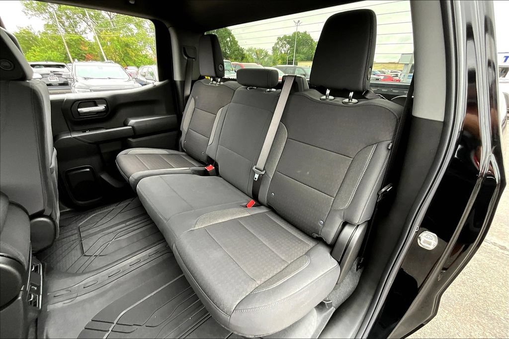 New 2026 Chevrolet Silverado 1500 Custom AWD/4WD image 10