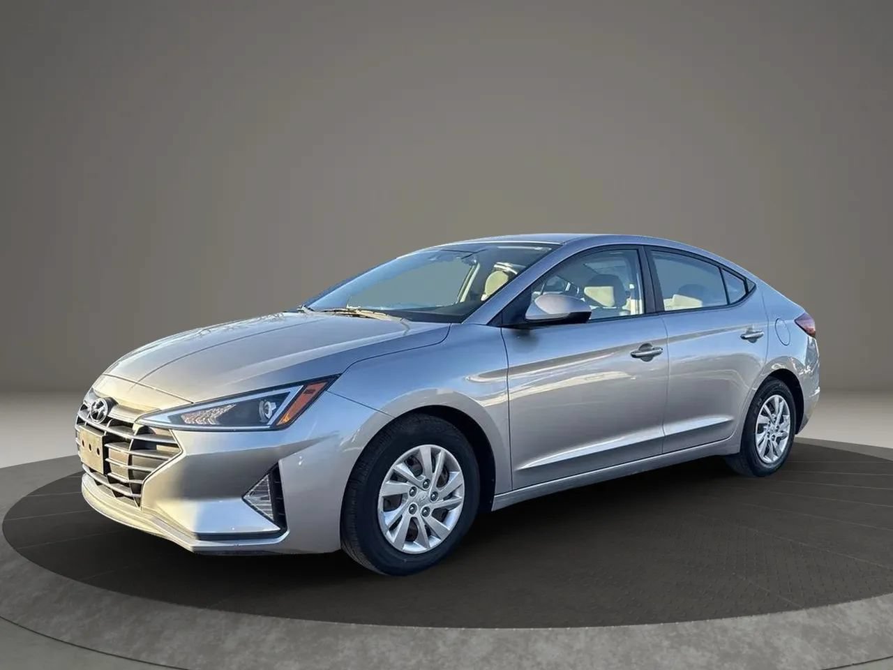 Used 2020 Hyundai Elantra SE FWD image 1