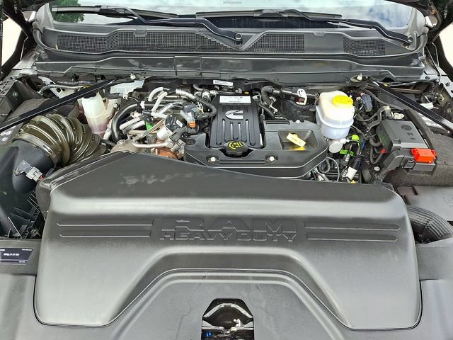 Used 2025 RAM 3500 Limited AWD/4WD image 33