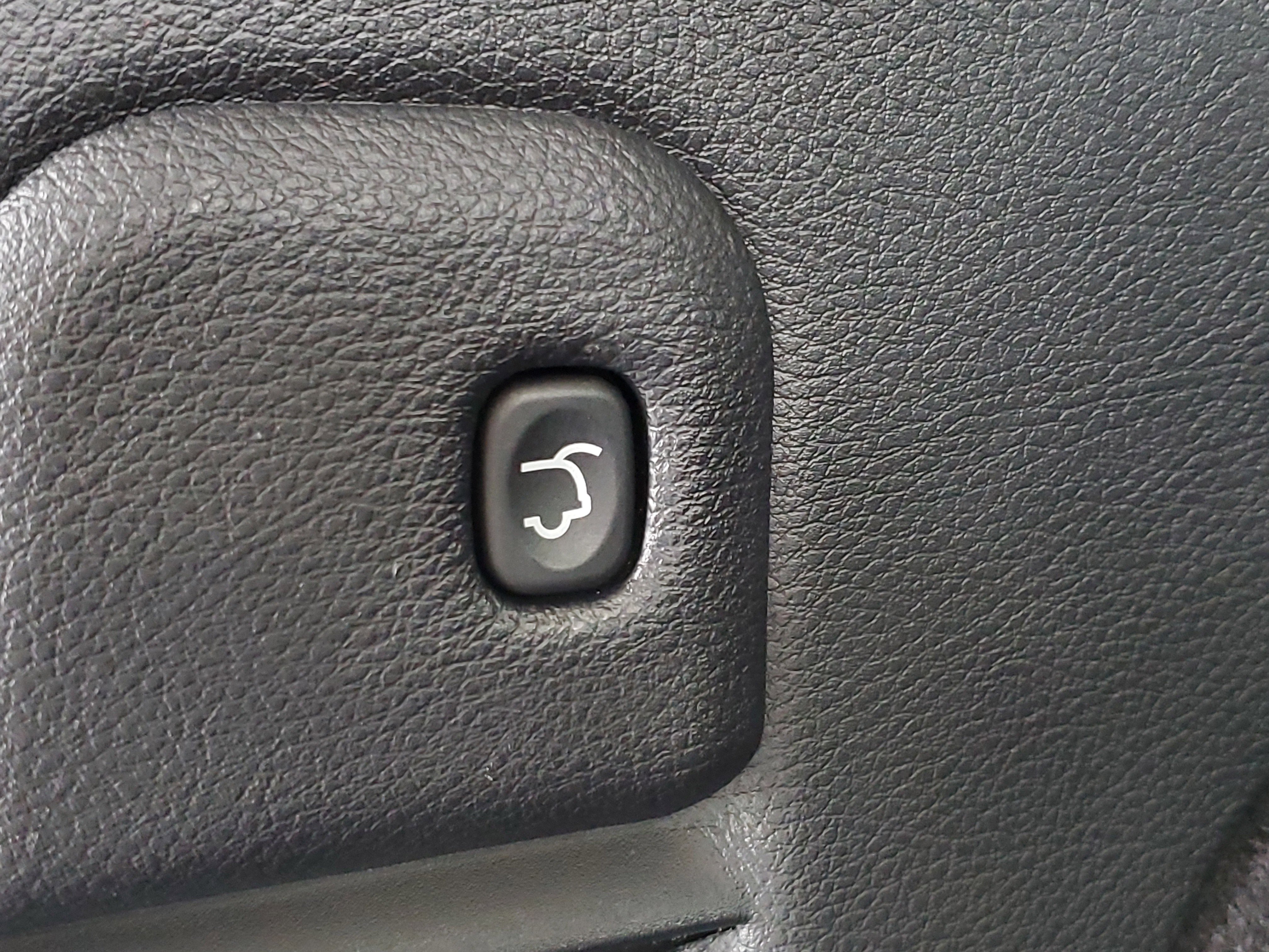 Used 2021 Jeep Grand Cherokee SRT AWD/4WD image 9