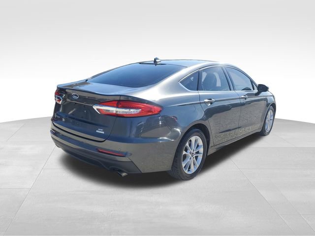 Used 2020 Ford Fusion SE image 4
