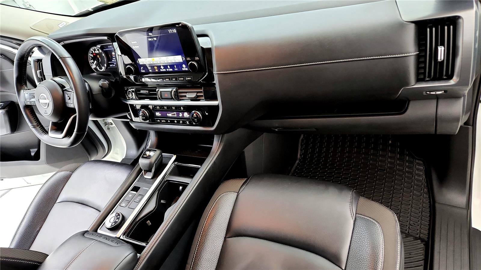 Used 2023 Nissan Pathfinder SL w/ SL Premium Package image 28