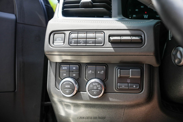 Used 2023 GMC Yukon Denali Ultimate AWD/4WD image 67