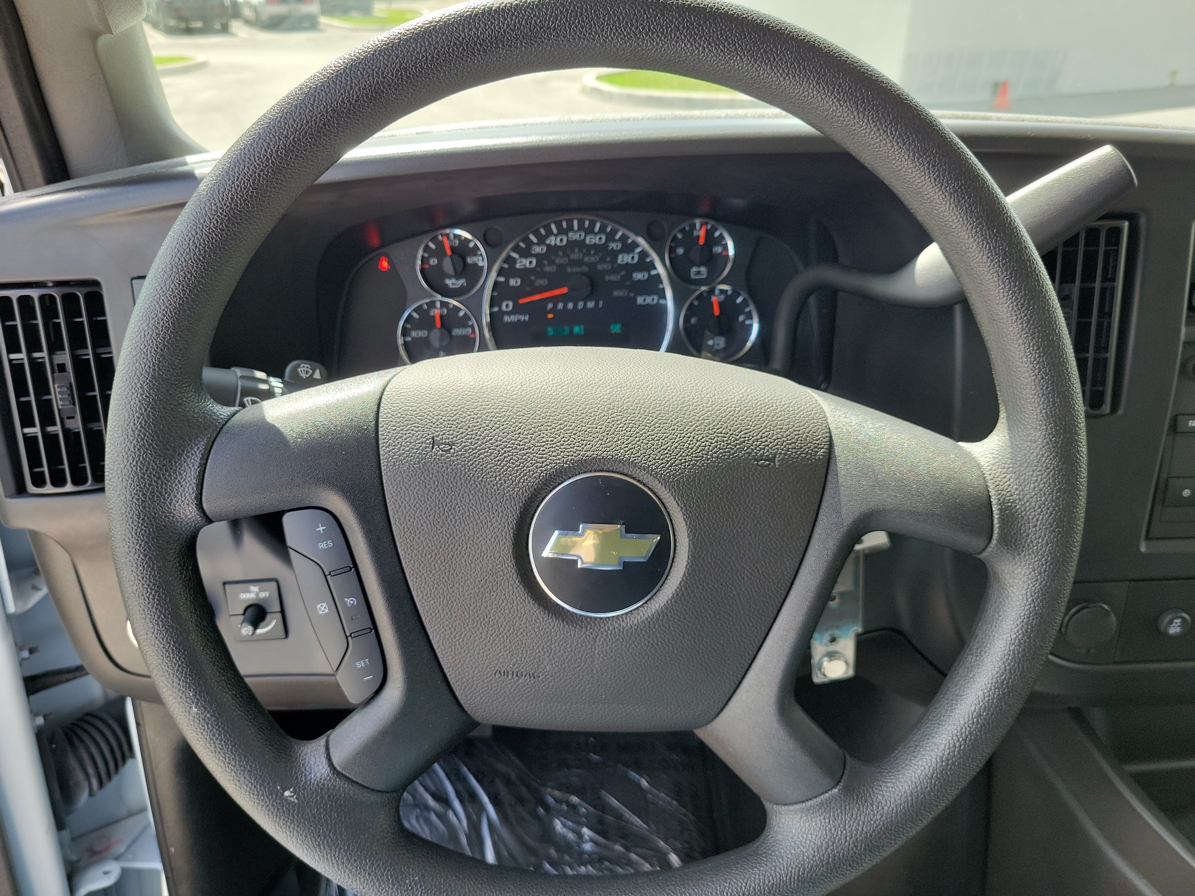 Used 2025 Chevrolet Express 3500 LT w/ LT Preferred Equipment Group RWD image 22