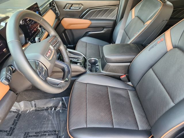 Used 2024 GMC Canyon AT4 w/ AT4 Premium Package AWD/4WD image 4