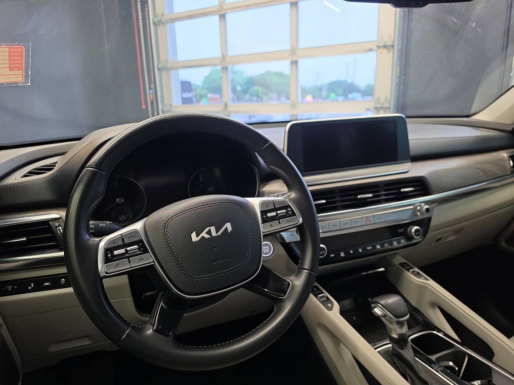 Used 2022 Kia Telluride EX w/ EX Premium Package FWD image 19